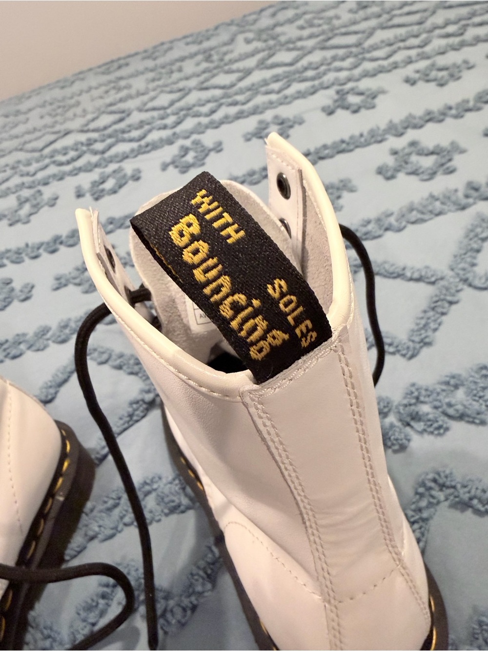 Dr. Martens 1460 White Smooth Leather Combat Boots Women’s 7 EU 38 - Picture 9 of 9